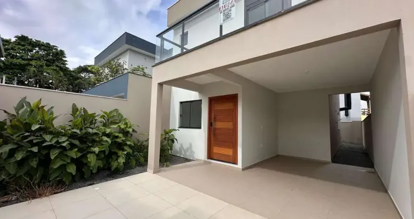 Casa com 3 quartos para alugar na Rua Laureano, 950, Campeche, Florianópolis