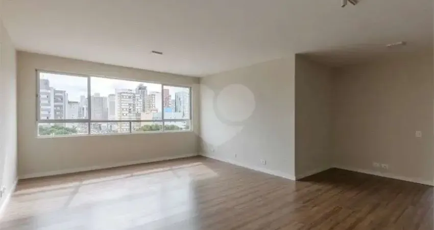 Apartamento com 3 quartos à venda em Centro - PR