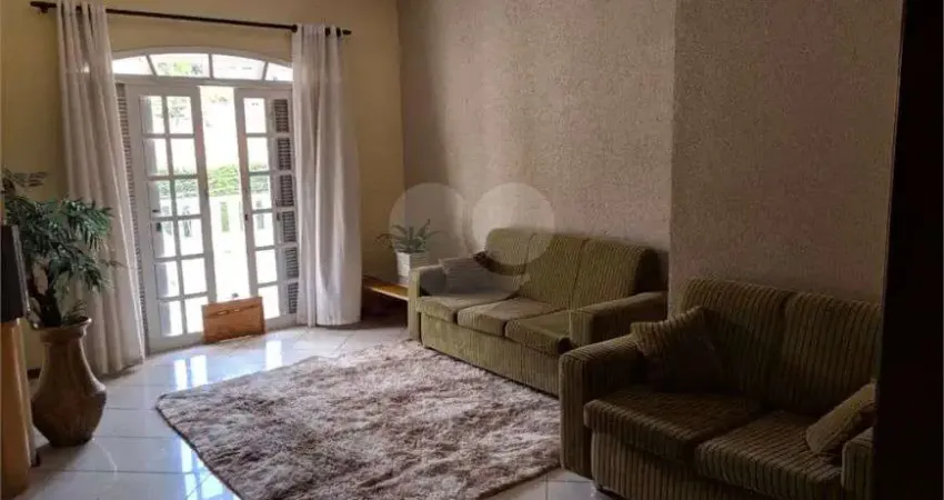 Casa com 3 quartos à venda na Rua Pedro Koschla, 91, Campo Comprido, Curitiba