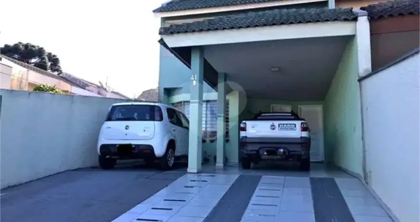 Sobrado com 3 quartos à venda em Jardim Das Américas - PR