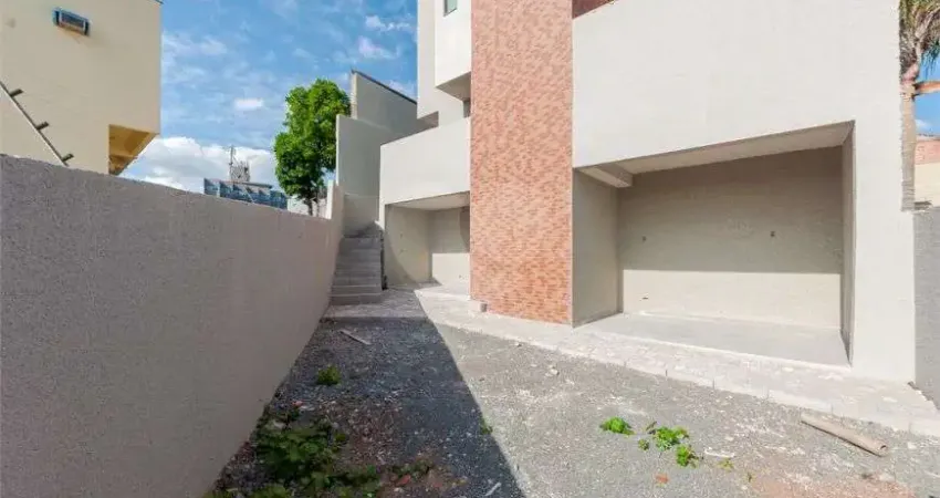 Sobrado com 3 quartos à venda em Fazendinha - PR