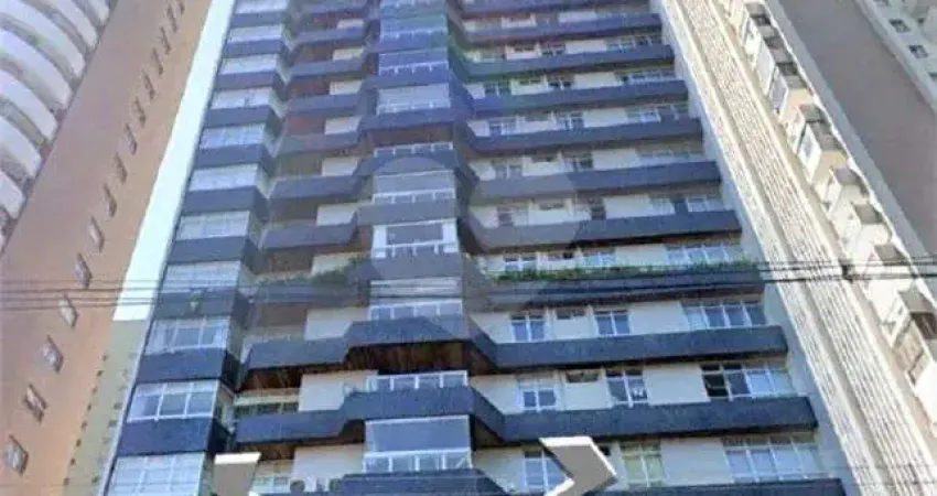 Apartamento com 4 quartos à venda em Bigorrilho - PR