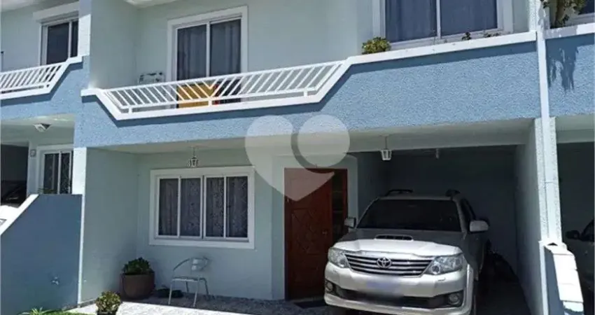 Casa com 3 quartos à venda na Avenida da República, 6467, Guaíra, Curitiba