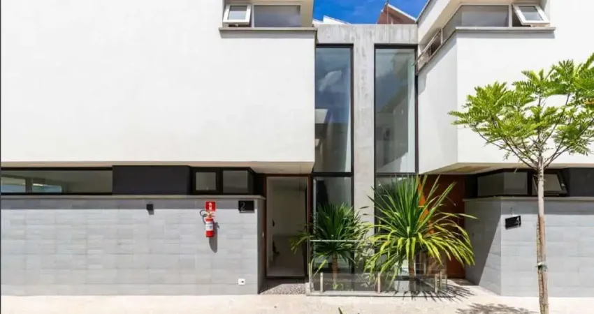 Casa em condomínio fechado com 4 quartos à venda na Rua Cristóvão Pereira, 529, Brooklin, São Paulo