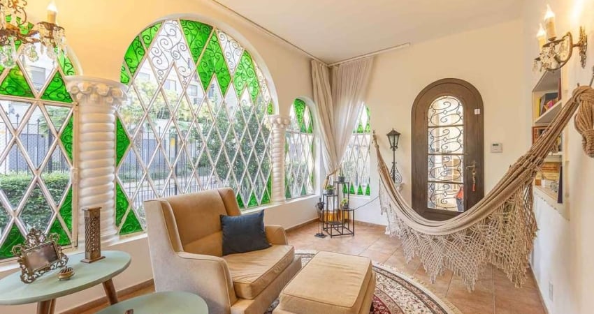 Casa em condomínio fechado com 3 quartos para alugar na Rua Eça de Queiroz, 530, Petrópolis, Porto Alegre