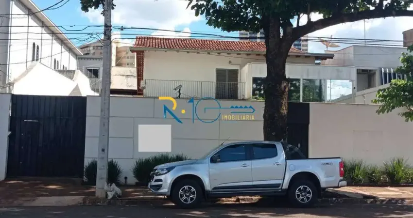 Sobrado a Venda em Zoneamento Comercial ZR 8 na Avenida na Zona Oeste