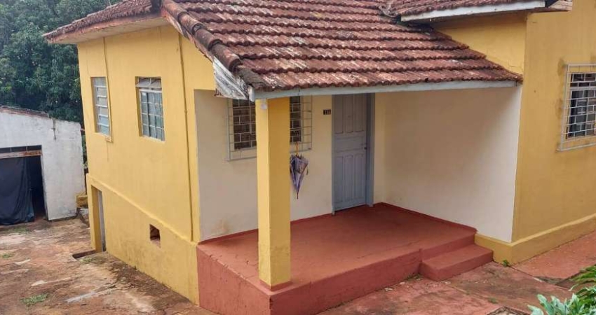 Casa com 3 quartos à venda no Centro, Londrina 