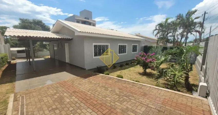 CASA TÉRREA COM TERRENO FANTÁSTICO NO BAIRRO TROPICAL.