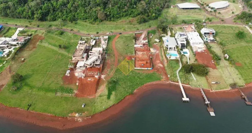 Terreno no condomínio Marinas Doce Vida II - Beira água - Face norte