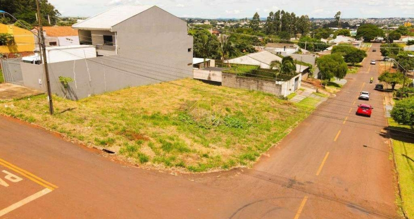 Terreno de esquina em ótima localização