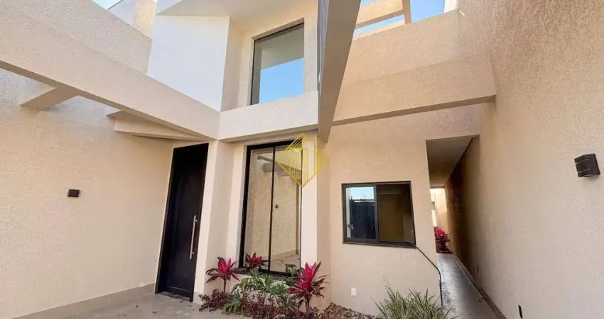** CASA COM EDÍCULA E PISCINA A VENDA NO JARDIM GISELA - TOLEDO/PR **