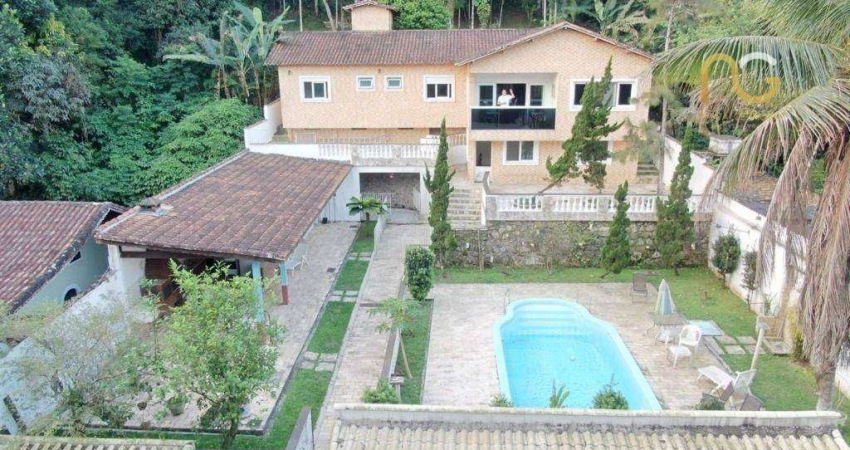Casa Assobrada 03 dormitorios 03 suites - area de 1600m² - Canto do Forte/Praia Grande-SP
