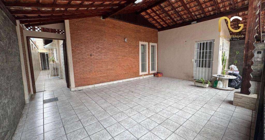 Casa com 3 dormitórios à venda, 145 m² por R$ 650.000,00 - Vila Guilhermina - Praia Grande/SP