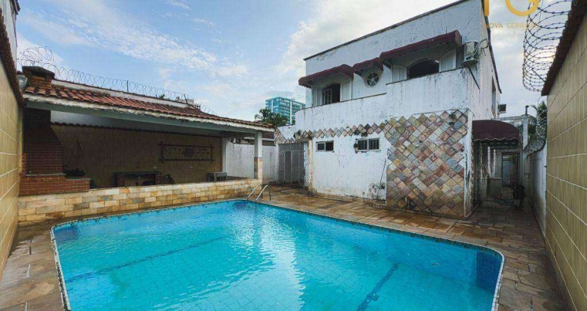 Sobrado com 4 dormitórios à venda, 288 m² por R$ 1.800.000,00 - Canto do Forte - Praia Grande/SP