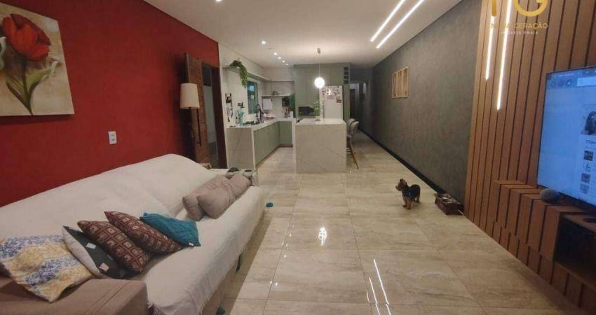 Casa com 2 dormitórios à venda, 120 m² por R$ 880.000,00 - Vila Guilhermina - Praia Grande/SP