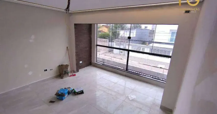 Sobrado triplex em condominio 03 dormitorios 03 suites - guilhermina/praia grande-sp