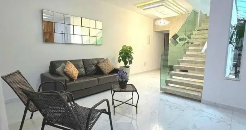 Sobrado com 2 dormitórios à venda, 120 m² por R$ 750.000,00 - Caiçara - Praia Grande/SP