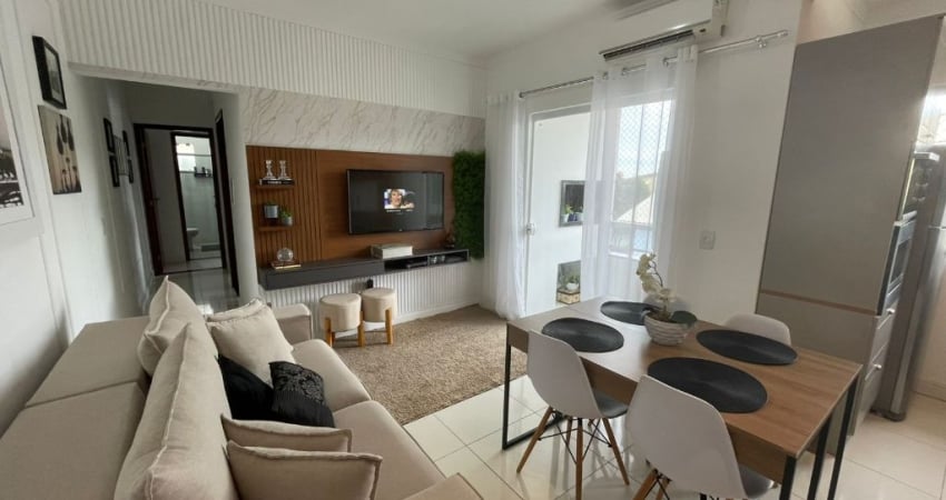 Apartamento mobiliado, pronto para investir e morar na Praia Dos Ingleses.
