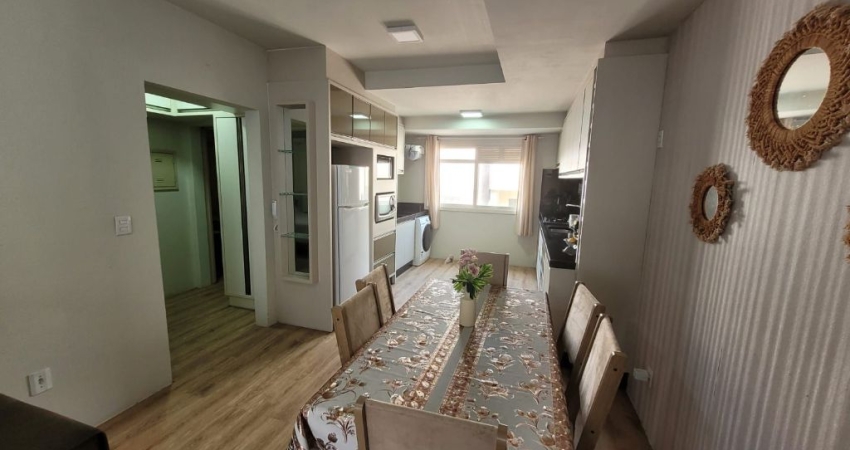 Apartamento mobiliado à 100 metros da praia dos Ingleses