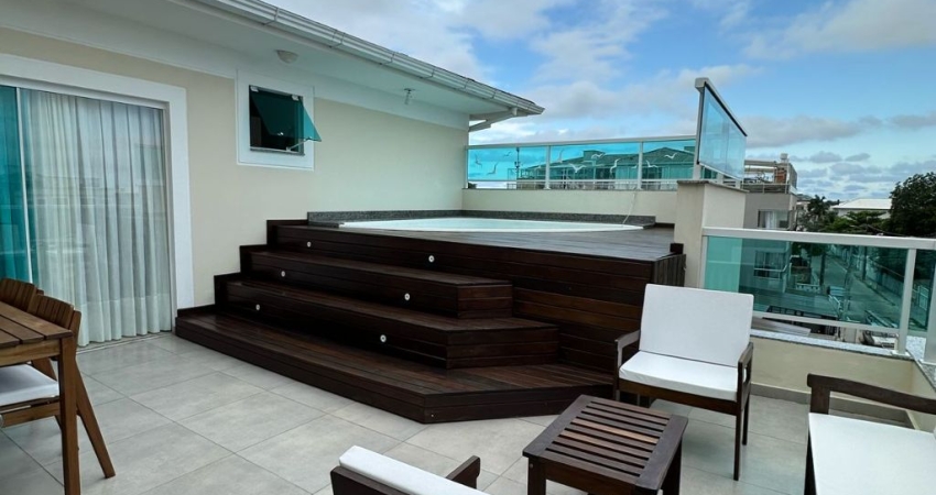 Apartamento cobertura com 172 m² na Praia Dos Ingleses!