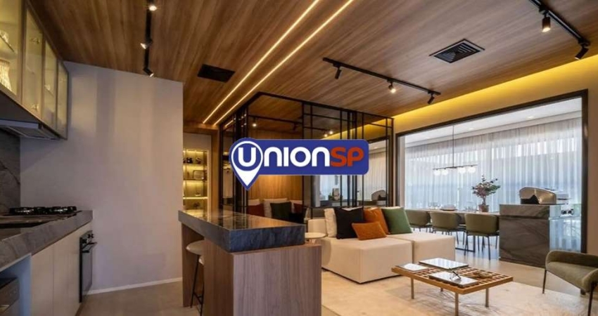 Apartamento Duplex à Venda no Ibirapuera, SP