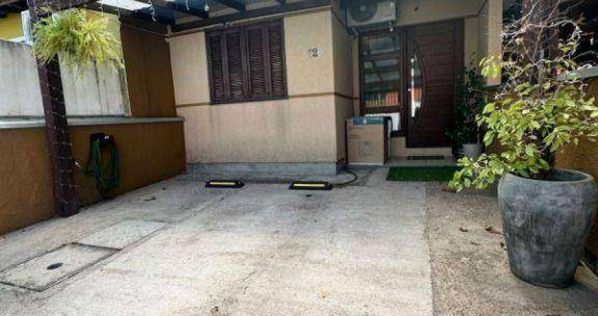 Excelente casa com 2 dormitórios à venda, 66 m² por R$ 330.000 - Parque da Matriz - Cachoeirinha/RS