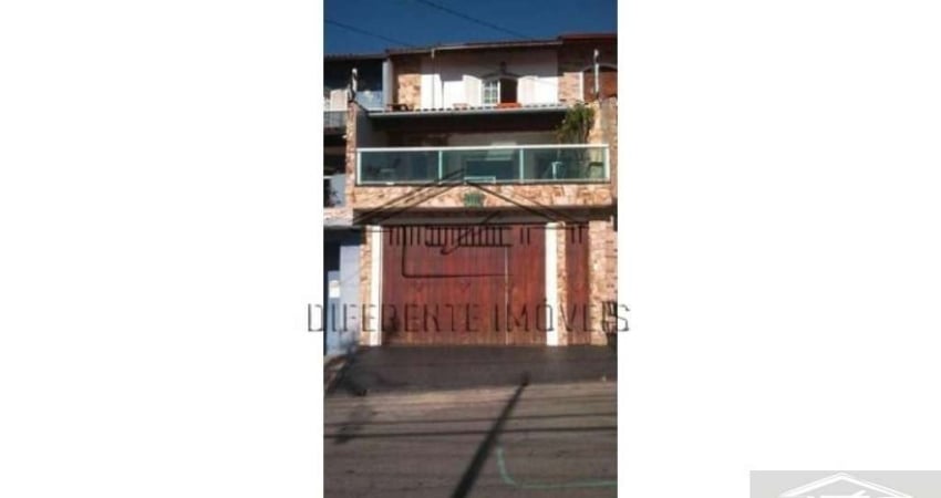 SOBRADO 2 DORMITÓRIOS - 2 WC - 2 VAGAS - 75m² OPORTUNIDADE !!