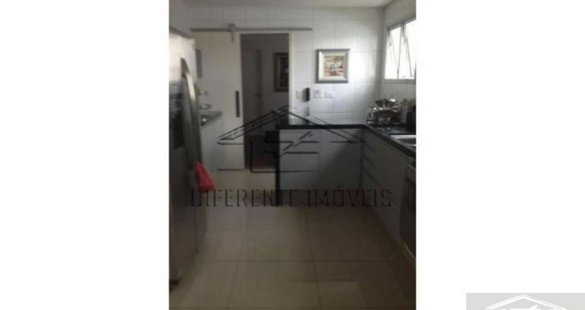 AP255 - Apartamento 340m2 - 4 Dorms - 3 Suíte - 4 Vagas - Excelente Localização