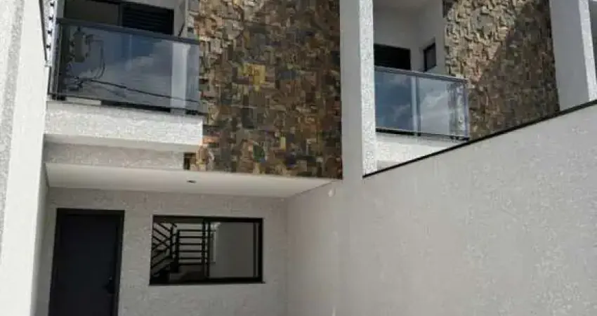 SOBRADO EM FINO ACABAMENTO A VENDA NA VILA LÚCIA COM  3 QUARTOS SENDO 1 SUÍTE.