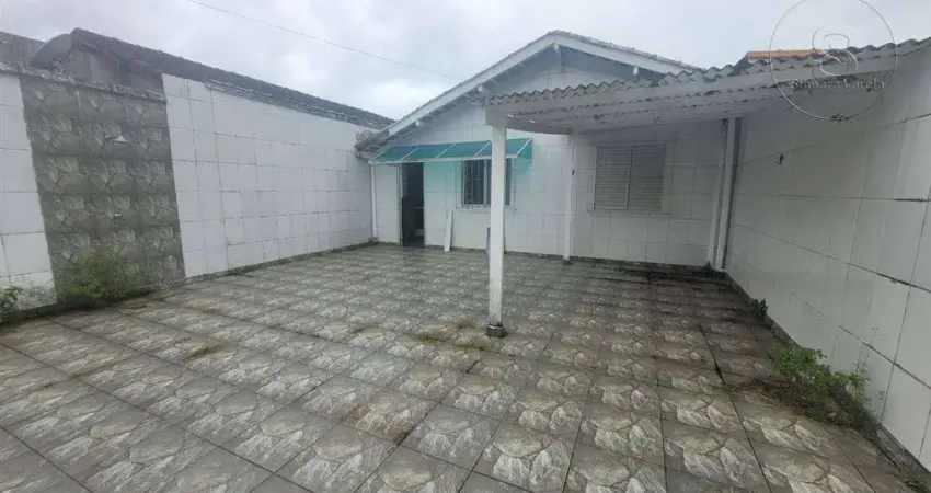 VENDO CASA NO SAMAMBAIA COM 02 DORMITÓRIOS E QUINTAL COM 04 VAGAS DE GARAGEM, EM ÓTIMA LOCALIZAÇÃO, PRÓXIMA DE USAFA, PADARIA E PRAÇA COM PLAYGROND.