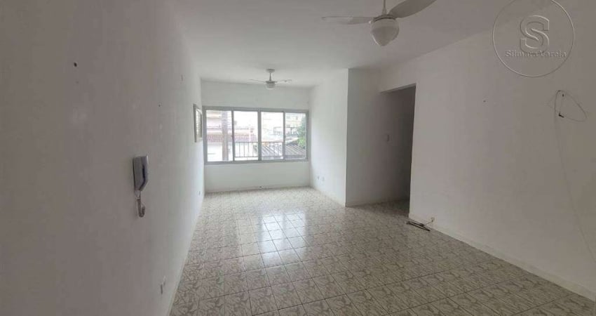 ALUGO APARTAMENTO Á 200 METROS DA PRAIA DO CANTO DO FORTE, 02 DORMITÓRIO, SUÍTE E 01 VAGA DE GARAGEM.