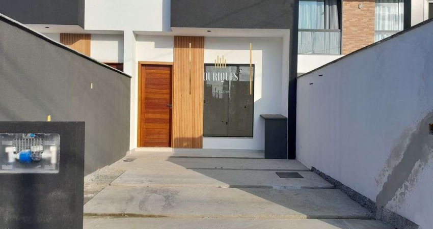 Geminado planta baixa com 57m² com 2 quartos .