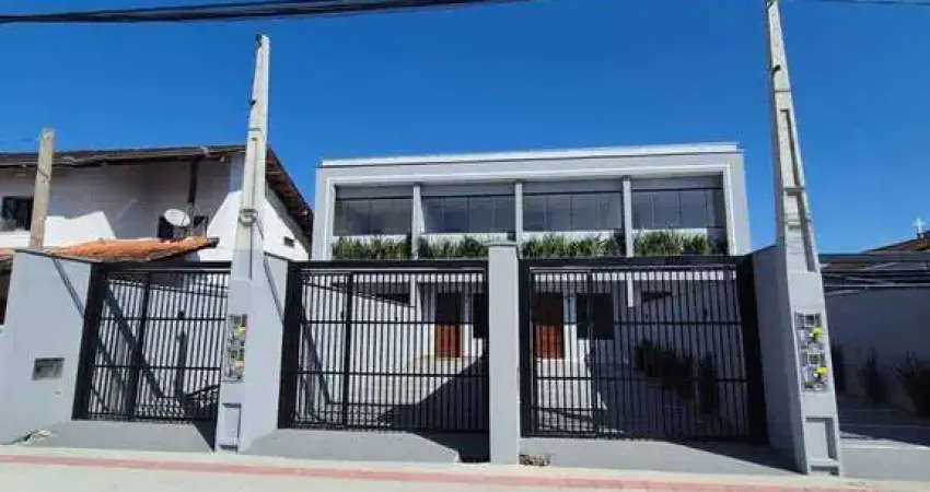 Excelente Sobrado Geminado no Comasa, com 64m², com 2 quartos.