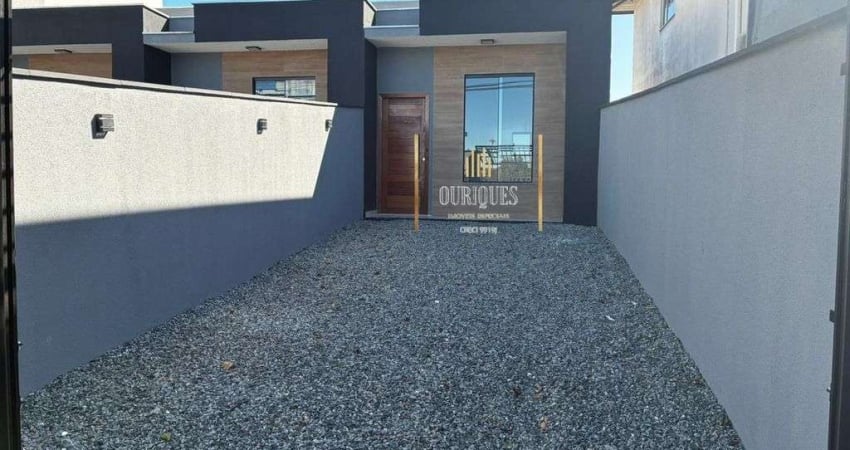 Geminado planta baixa com 61 m² , possui 2 quartos e espaço para 2 veículos