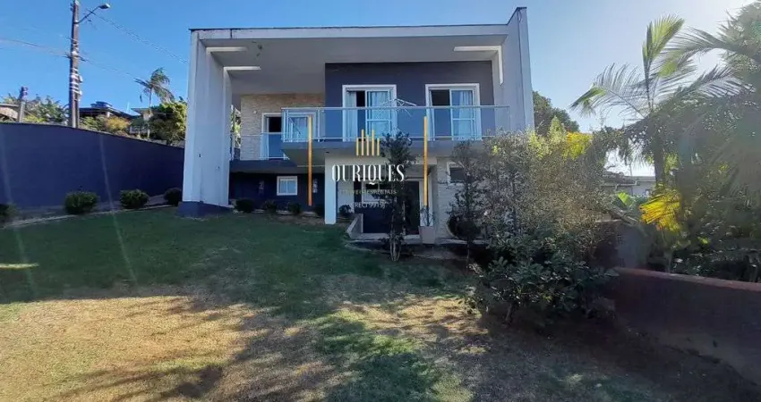 Casa com 3 quartos à venda no Iririú, Joinville