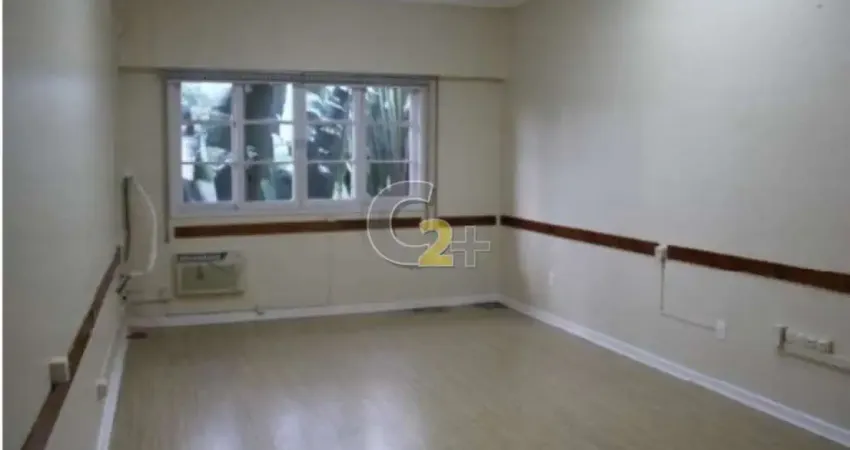 SOBRADO - VILA ROMANA - 3 DORMS - 1 SUITE - SEM VAGA
