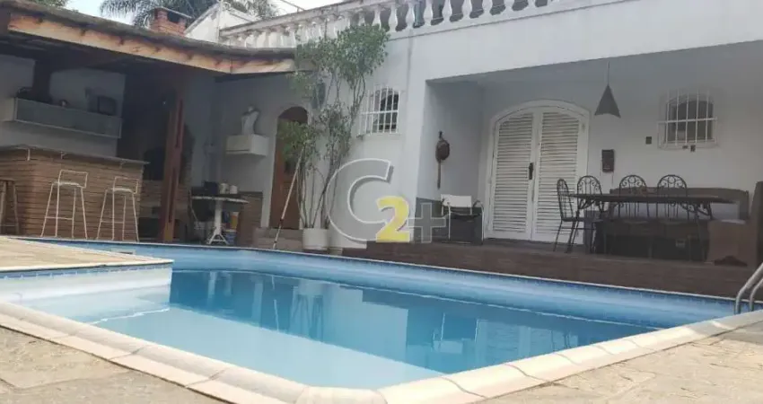 Casa a venda no Alto da Lapa  com 297m2, 3 quartos, 6vagas de garagem