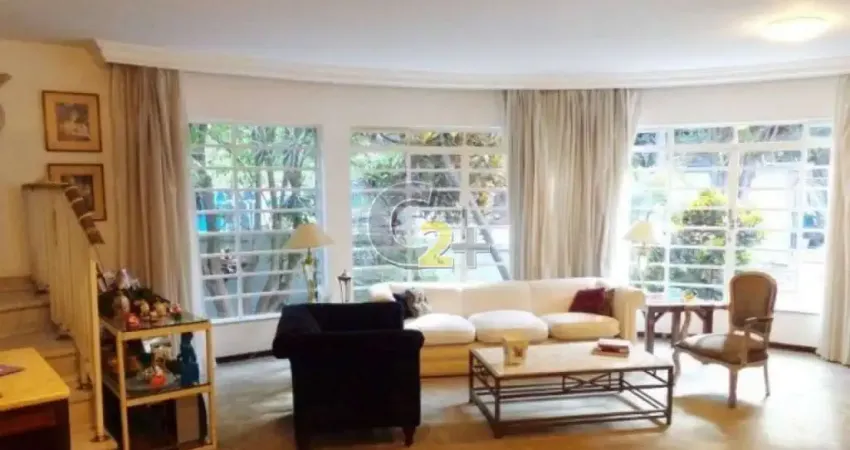 Casa à venda em Perdizes com 3 quartos e 1 suíte, 2  vagas de garagem - 280M²