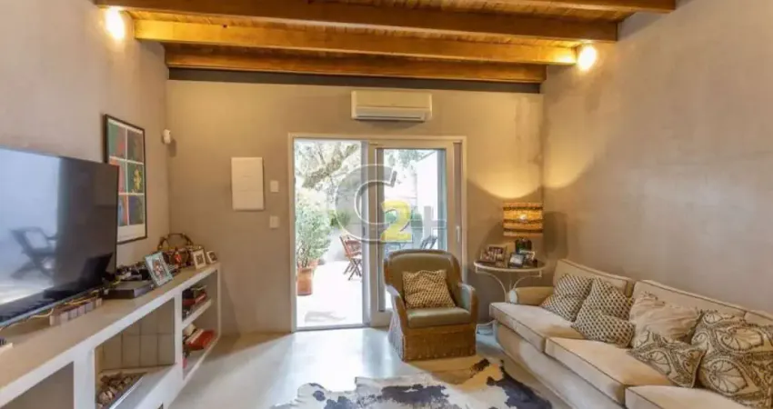 Casa Sobrado à venda em Perdizes com 3 quartos e 1 vaga