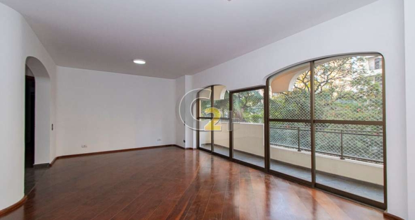 Apartamento à venda em Moema com 3 quartos sendo 1 suite e 2 vagas
