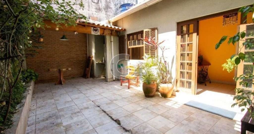 CASA À VENDA - VILA ROMANA - 1 SUÍTE - 1 VAGA DE GARAGEM