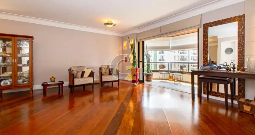 Apartamento à venda nas Perdizes, 4 quartos e  3 vagas de garagem.