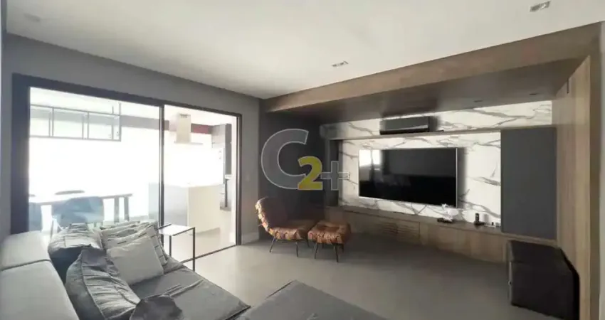 Apartamento à venda em Pinheiros com 3 quartos, sendo 1 suite e 2 vagas