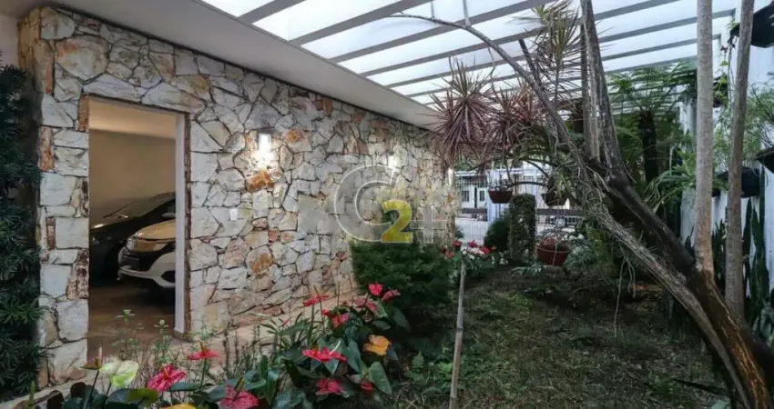 Casa à venda no Brooklin com 5 quartos, sendo 2 suítes, 4 vagas