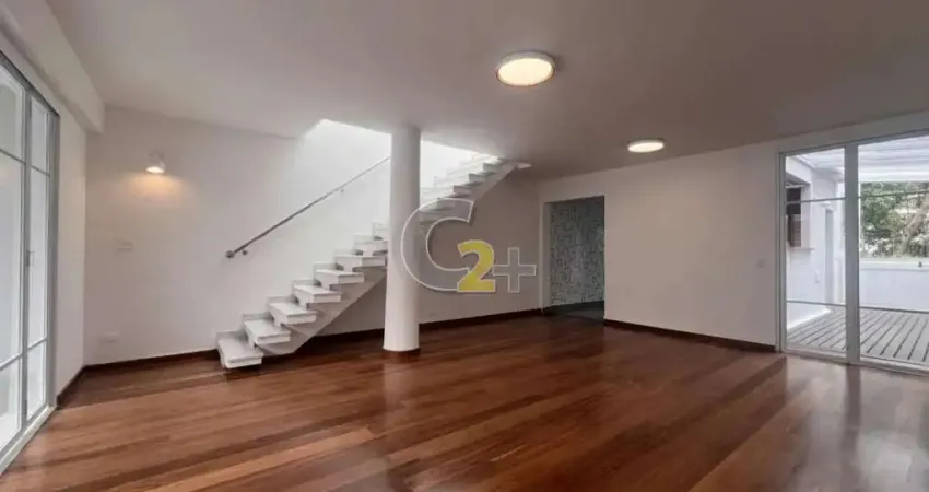 Casa Sobrado à venda em Perdizes com 3 quartos, sendo 1 suíte e 3 vagas