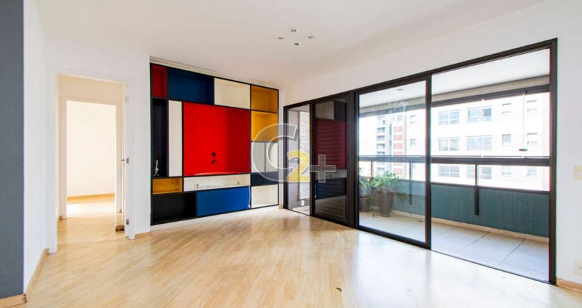 Apartamento à venda em Pinheiros com 2 quartos, sendo 1 suite e 2 vagas