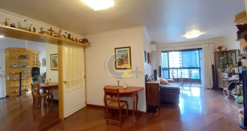 Apartamento a Venda na Vila Mariana com 3 quartos, sendo 1 suíte e 2 vagas