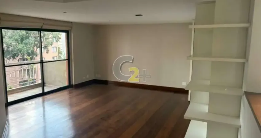 Apartamento a venda em Moema com 3 quartos sendo 3 suites e 3 vagas de garagem.