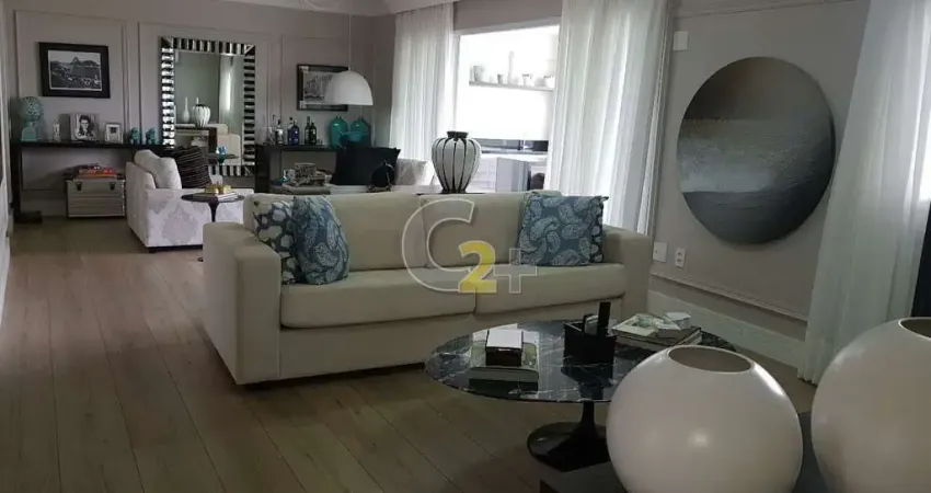 Apartamento mobiliado à venda em Perdizes com 3 suítes e 3 vagas