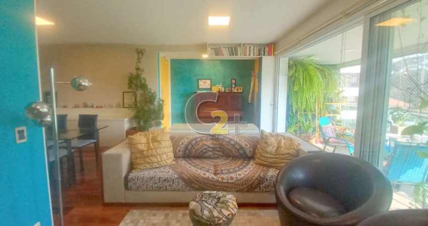 Apartamento à venda na Vila Mariana, 3 dormitórios, 1 suíte, 3 vagas